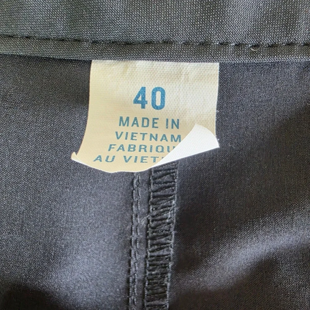 Tommy Bahama IslandZone Mens Black Cargo Shorts Performance Stretch Marlin Logo
